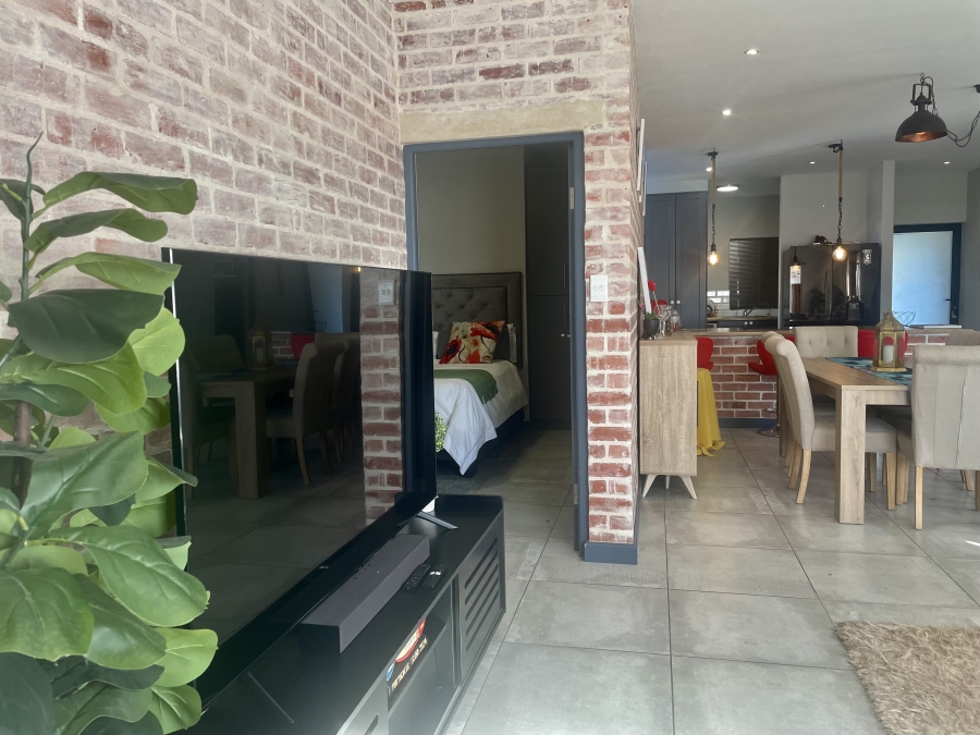 4 Bedroom Property for Sale in Country Club Western Cape